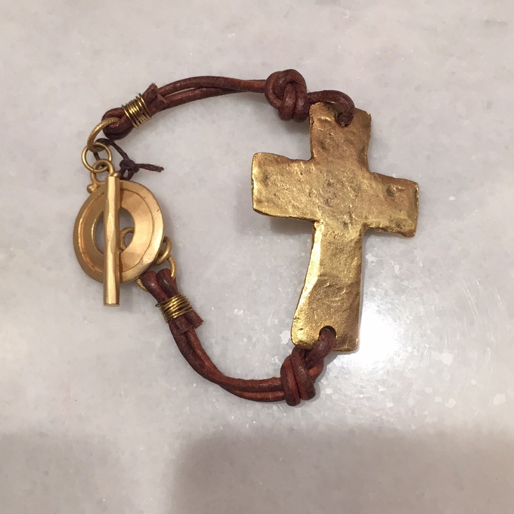 cross bracelet